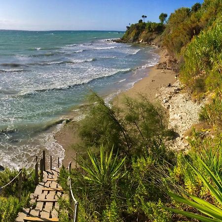 Blue Sky Cottage, Kanouli Beach Halikounas Exterior foto