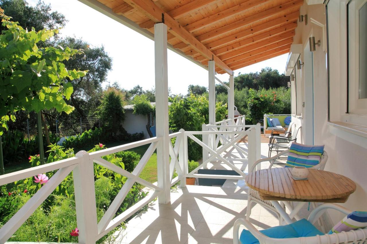 Blue Sky Cottage, Kanouli Beach Halikounas Exterior foto